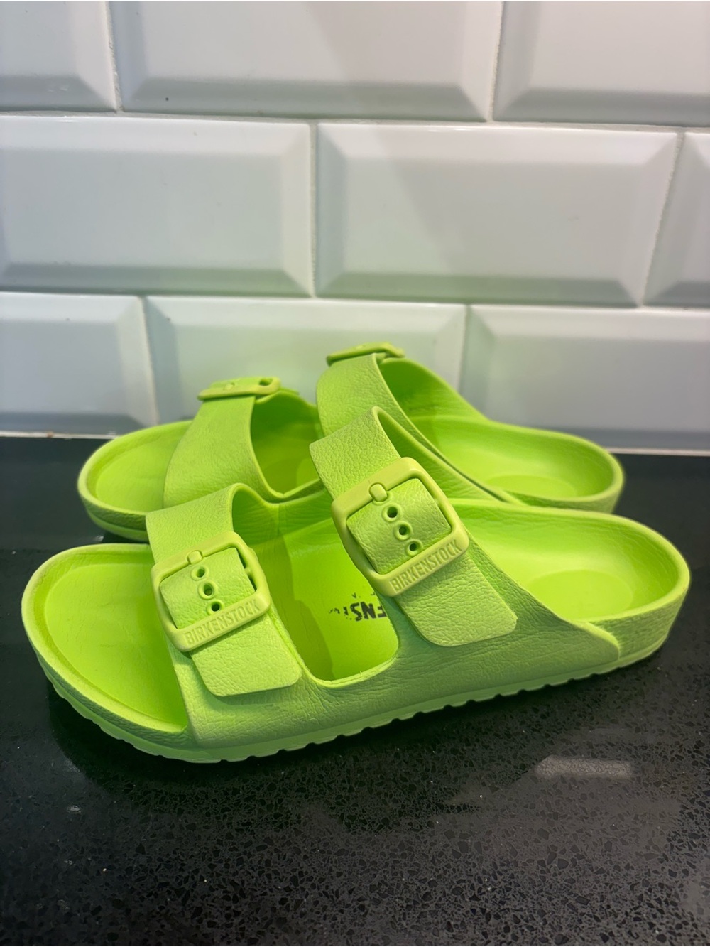 Birkenstock Kids Arizona Eva Neon Green Lime Sandal Slides Size 3-3.5 Kids 34 EU